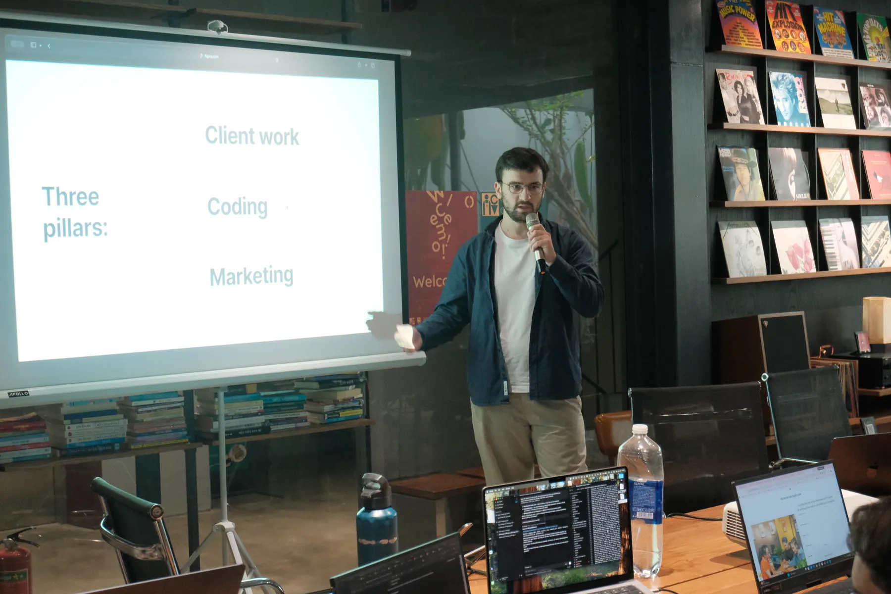 Frontier Club AI Meetup #1 — photo 38
